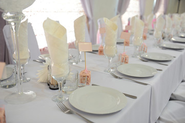 Wedding banquet table setting