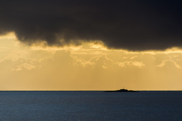 Naklejka premium Arctic sunset horizon