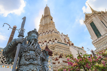 Fototapeta premium Chinese warrior statue at Wat Arun.