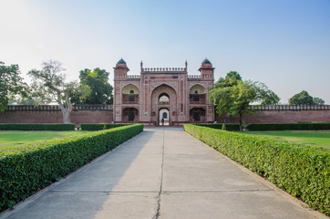 Fototapeta premium The way to strong red fort