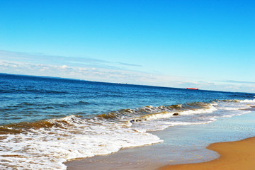 View of the shore with a wave