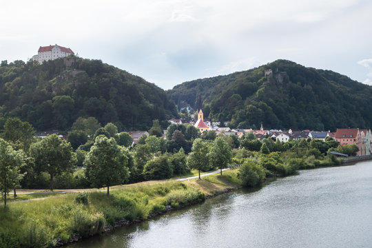 รูปภาพRiedenburg – เลือกดูภาพถ่ายสต็อก เวกเตอร์ และวิดีโอ342 | Adobe Stock