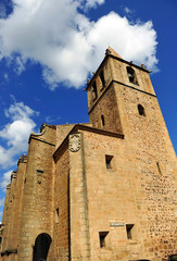 Fototapeta na wymiar Santiago Church in Cáceres, España