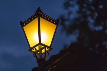 Fototapeta na wymiar street old vintage lights house lamp night