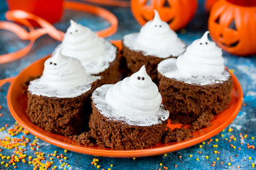 Ghost brownies, funny idea for Halloween party