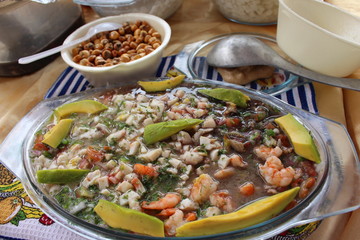 Plato típico, Ceviche mixto de camarón ,pescado,concha y calamar