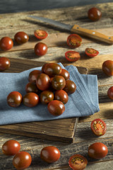 Raw Red Organic Cherry Kamato Tomatoes