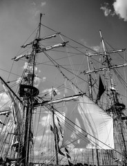 mast of a ship