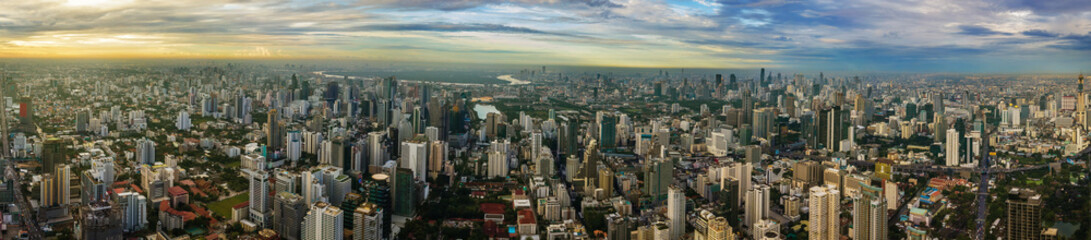 Fototapeta na wymiar An aerial view of city