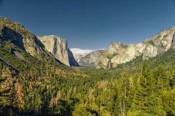 Yosemite National Park Valley from Tunnel View