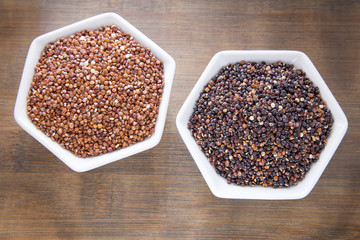 Seeds of red and black quinoa - Chenopodium quinoa