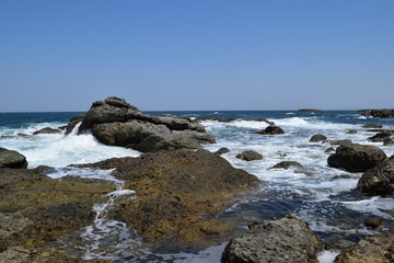 Fototapeta premium 山形県庄内浜の荒波