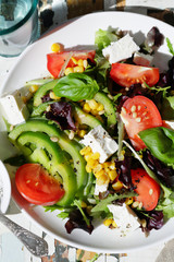 Crispy salad with pepper and corn