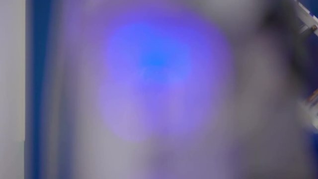 13898_Blurry_effect_of_the_blue_lights_in_the_machine.mov