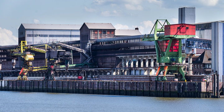 Kalikai im Hamburger Hafen