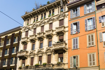 Fototapeta na wymiar Traditional antique city building in Milan
