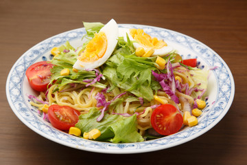 ラーメンサラダ