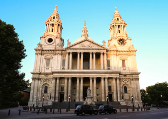 Fototapeta na wymiar The Saint Paul's Cathedral in London , United Kingdom