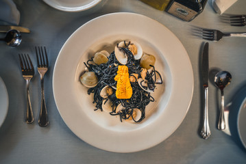 Spaghetti with seafood and sea urchin