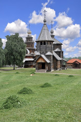 Fototapeta na wymiar Suzdal. Church of the resurrection