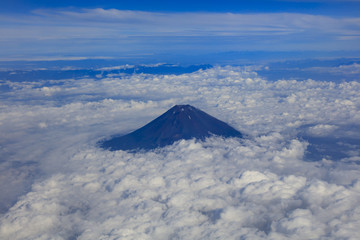 Fototapeta na wymiar August, summer,Mount Fuji on the cloud