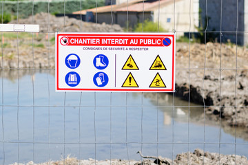 Panneau chantier interdit au public