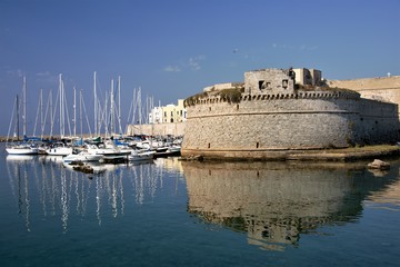 Fototapeta na wymiar Hafen und Festung von Gallipoli