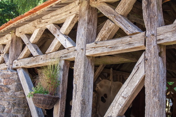 Devanture bois de maison médiévale