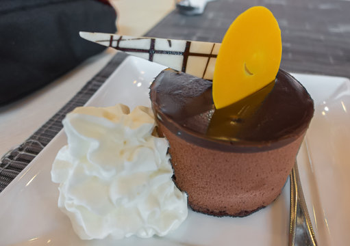 Schokodessert bilder – Bläddra bland 79 stockfoton, vektorer och videor ...