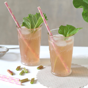 Rhabarber-Limonade