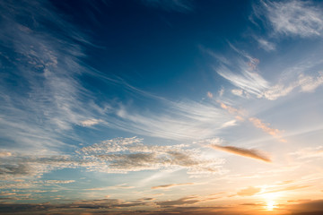 Obraz premium colorful dramatic sky with cloud at sunset