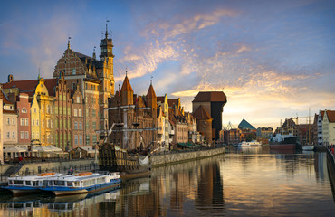 Fototapeta na wymiar colorful gothic facades of the old town in Gdansk, Poland