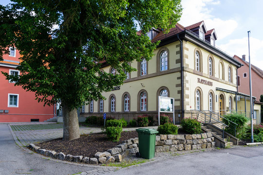 Rathaus von Dentlein