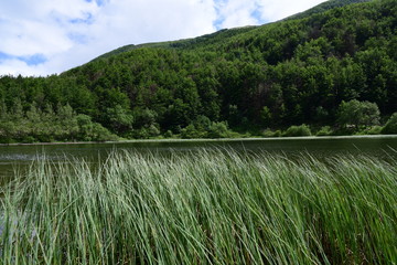 Lago fra gli Appennini (Italia)