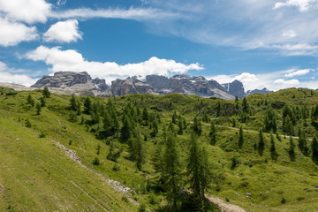 Obraz premium Brenta Group rising above Madonna di Campiglio.