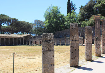 NapleGladiator's barracks Pompei