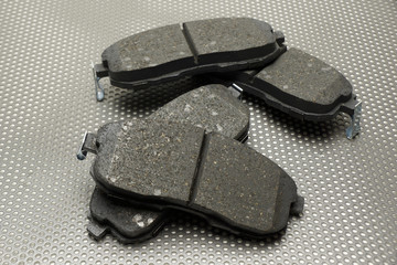 Disc brake pads © pixelia97