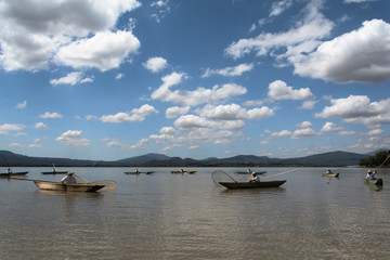 Los pescadores están organizados en el lago de Pátzcuaro.