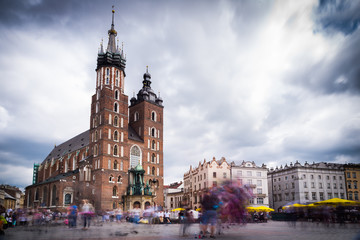 Kraków Kościół Mariacki - Rynek główny  - obrazy, fototapety, plakaty