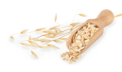 oat flakes in scoop and oat ears