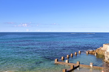 Fototapeta premium Ross Jones Memorial Pool located at Coogee Beach, Sydney Australia
