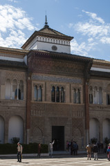Obraz premium Spagna: il Palazzo di Pedro I, disegnato in stile moresco per il governatore cristiano, nel Patio de la Monteria (il Cortile della Caccia) dell'Alcazar di Siviglia