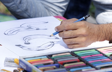 People are painting, Selective focus, shallow depth