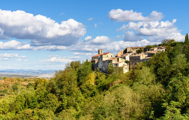 Fototapeta na wymiar Scansano, village in the tuscan province of Grosseto, italy