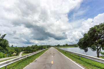 Roads in Thailand, the day the sky was bright