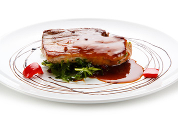 Fillet mignon with chocolate