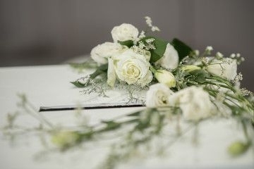 Obraz na płótnie Canvas wedding backdrop with flower and wedding decoration