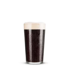 Papier Peint photo Bière Dark beer in a glass on a white background