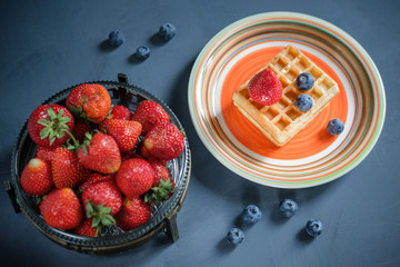 Wafers with berries