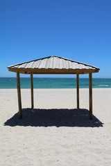 Sandy beach of Cottesloe Beach at Indian Ocean in summer, Western Australia 